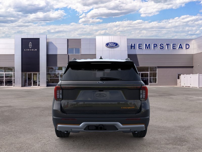 New 2026 Agate Black Metallic Ford Tremor® image 5