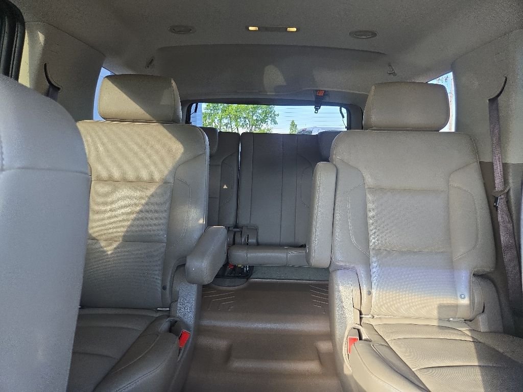 Used 2018 Gray Chevrolet Premier image 36