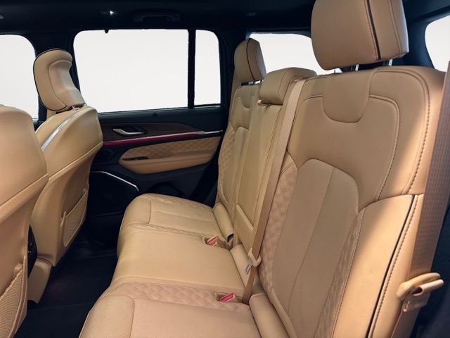 Used 2024 White Jeep Summit image 15