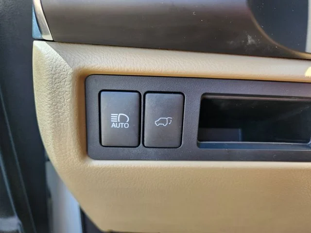 Used 2021 White Toyota Platinum image 45
