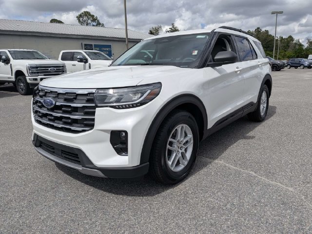 2026 Ford Explorer Active - Photo 8