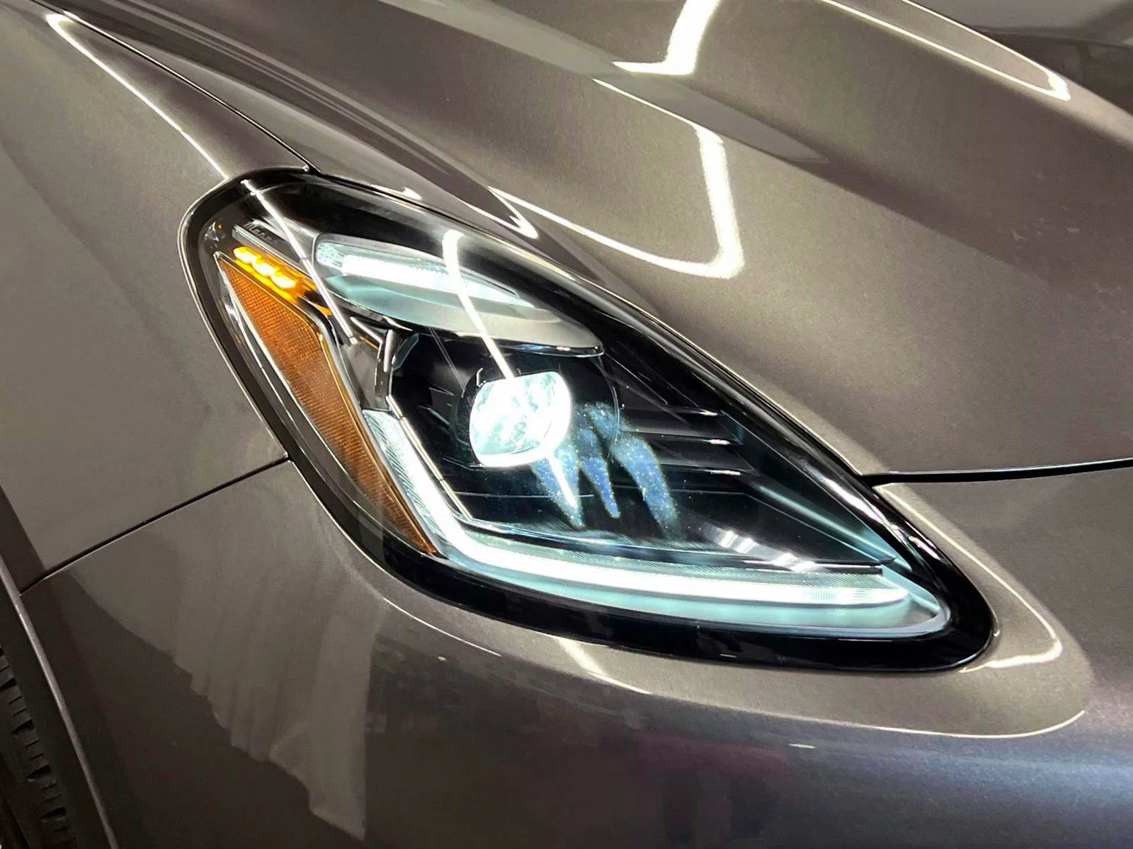 Used 2025 Gray Maserati  image 9