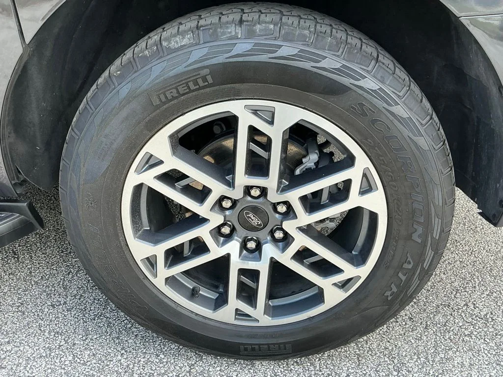 Used 2025 Gray Ford Active image 21