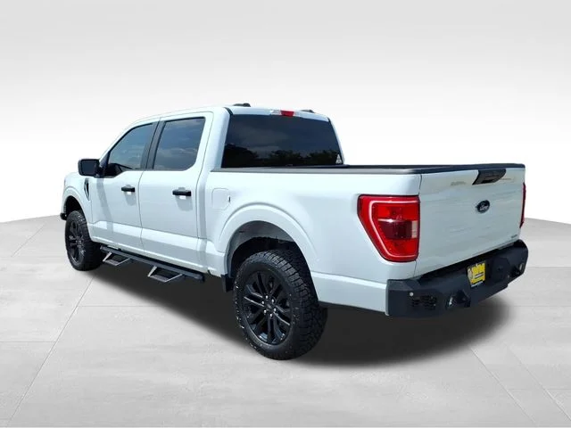 Used 2023 White Ford XLT image 7