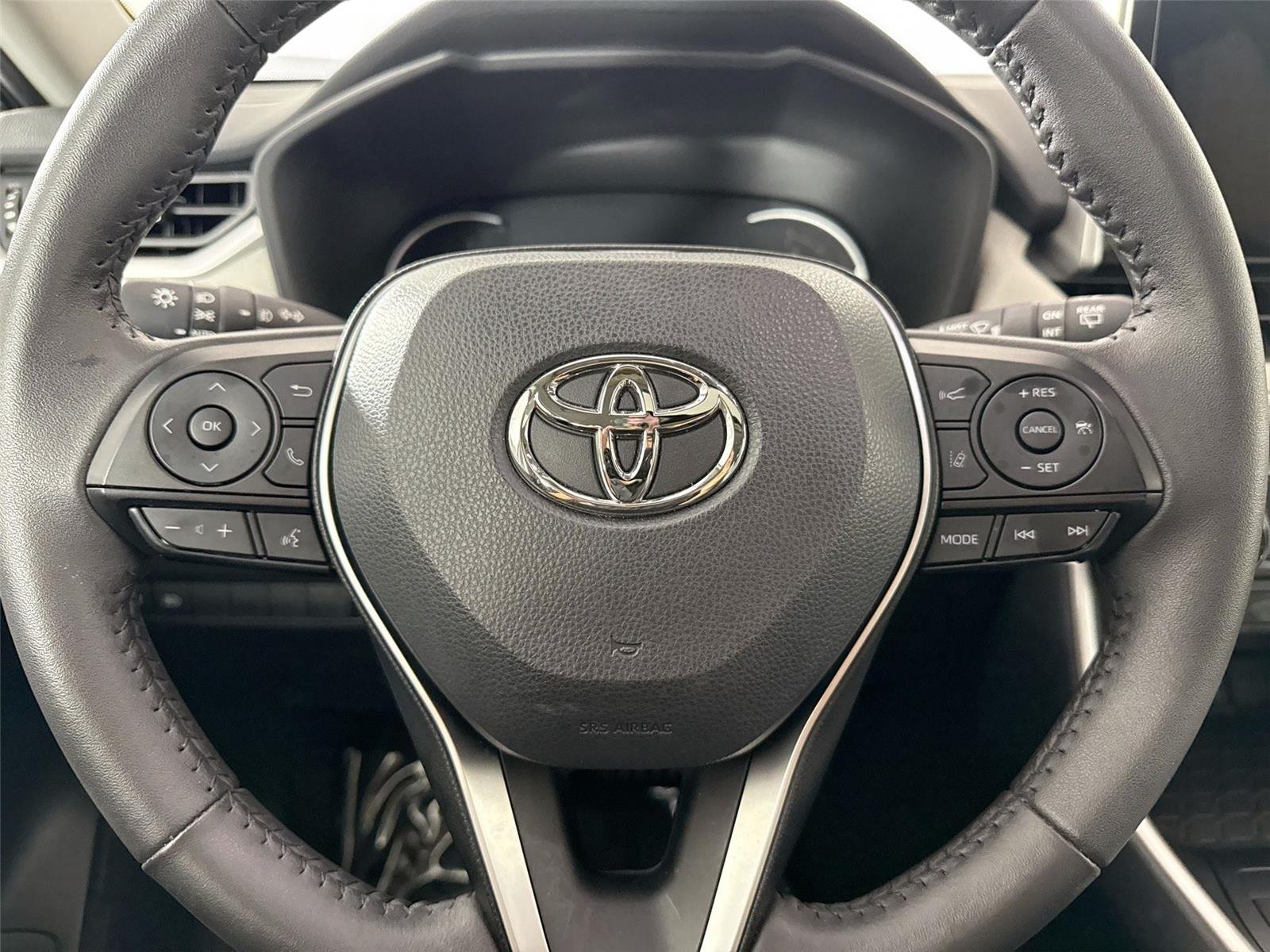 Certified Used 2025 Magnetic Gray Metallic Toyota XLE Premium image 16
