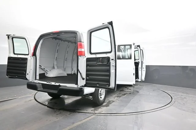 2026 Chevrolet Express Cargo Work Van - Photo 29