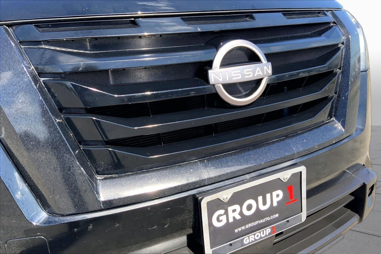 Used 2022 Super Black Nissan SV image 29