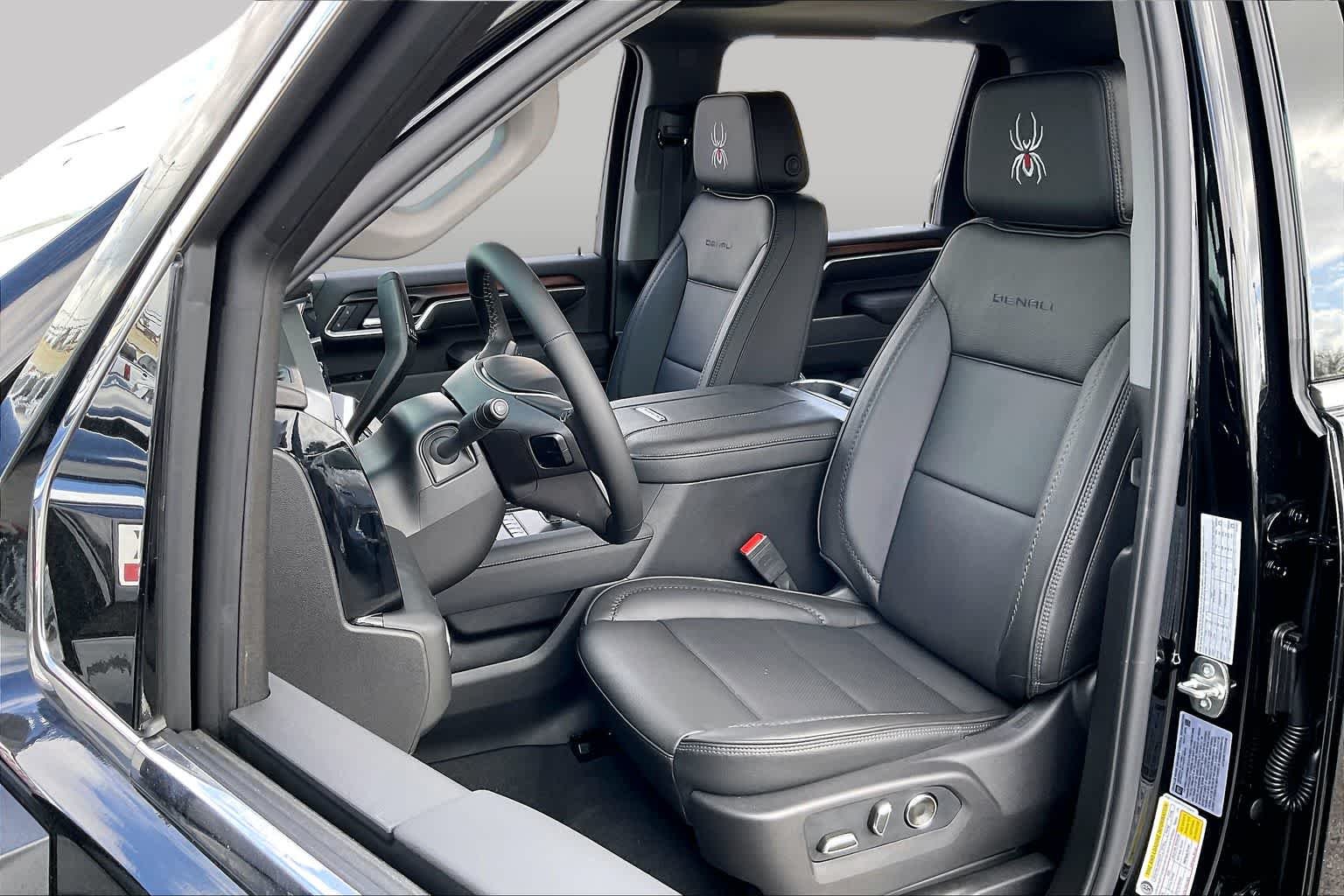 2026 GMC Sierra 2500HD Denali - Photo 18