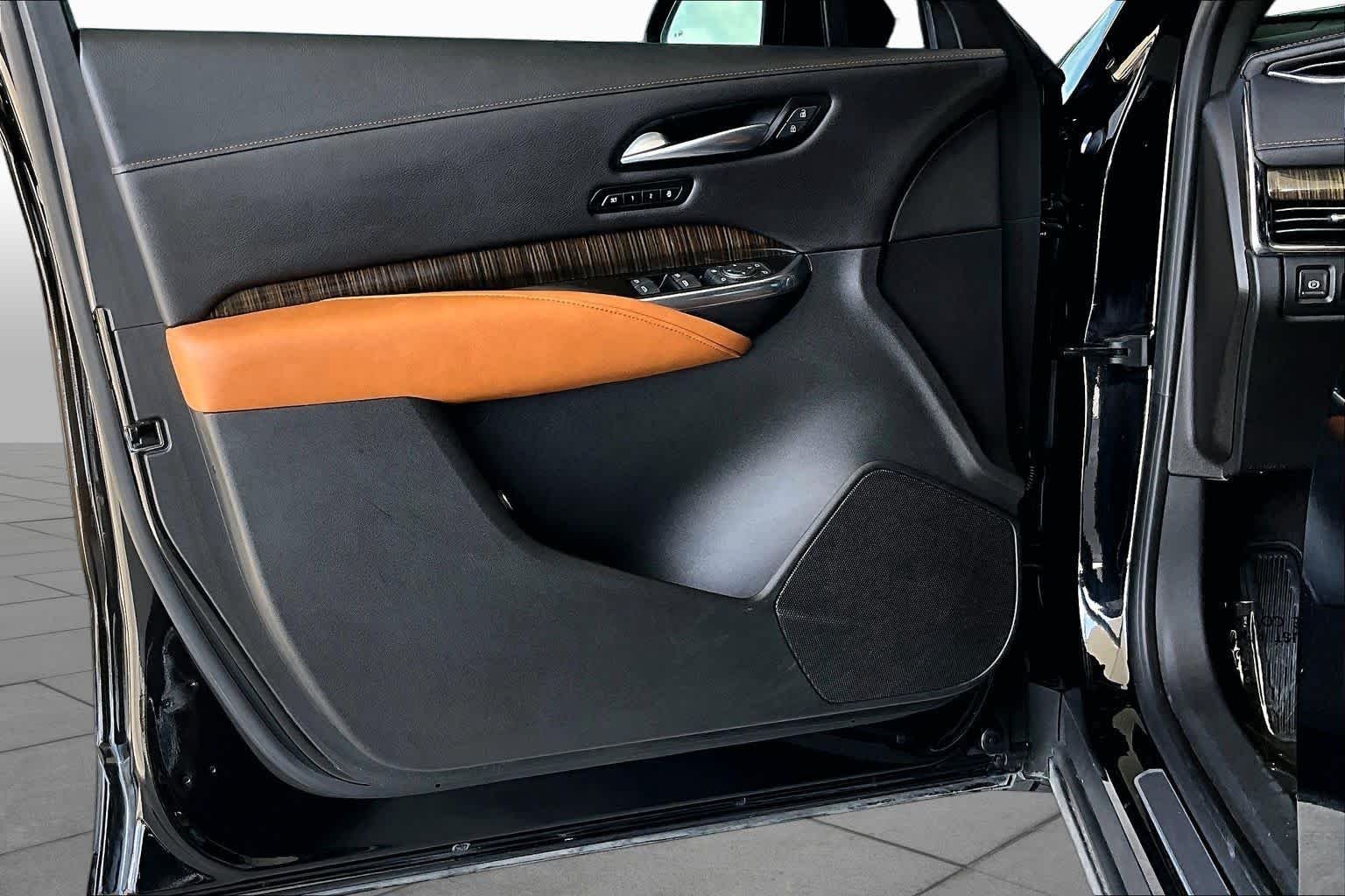 Used 2019 Stellar Black Metallic Cadillac FWD Sport image 19