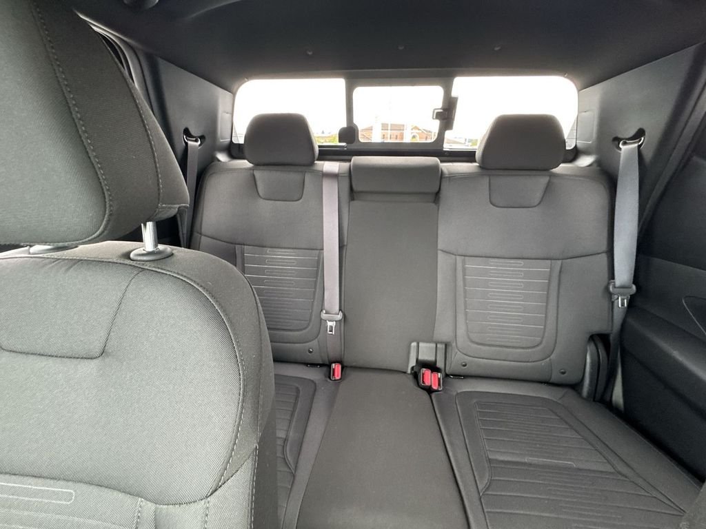 Certified Used 2022 Black Hyundai SEL Premium image 13