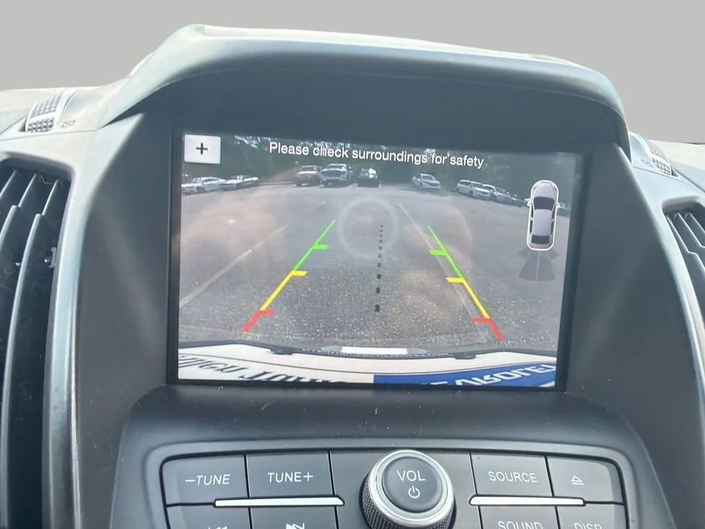 Used 2018 Silver Ford SEL image 19
