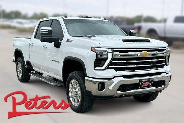 2025 Chevrolet Silverado HD LTZ 4WD Crew Cab Standard Box's photo