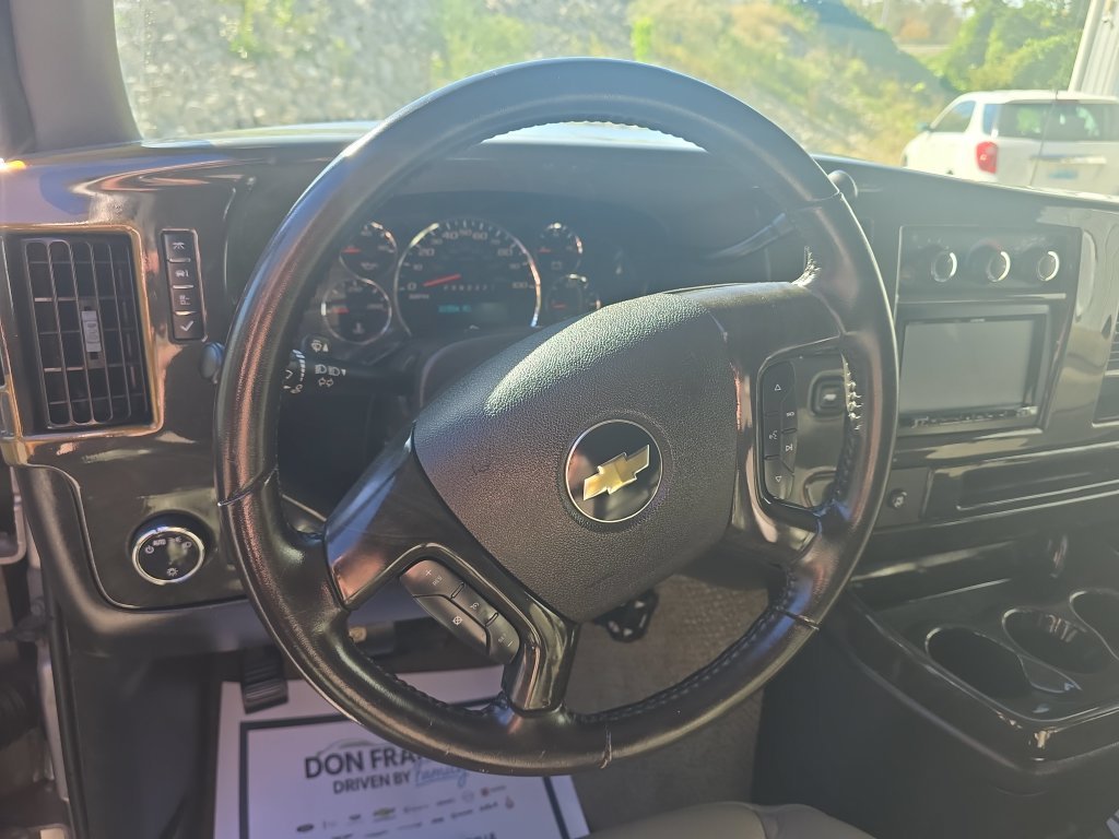 Used 2009 Silver Chevrolet Upfitter image 16