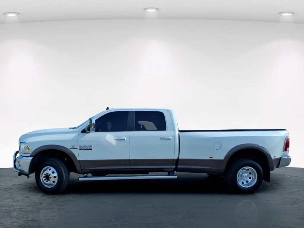 Used 2018 White Ram Laramie image 14