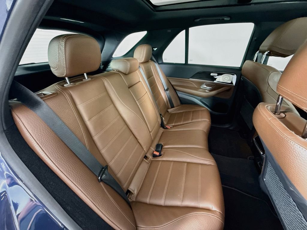 Used 2024 Blue Mercedes-Benz GLE 350 image 27