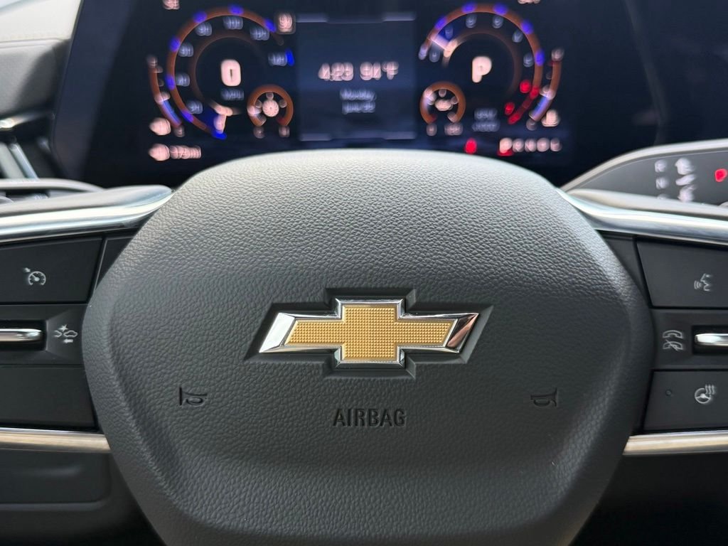 Used 2025 Black Chevrolet Premier image 29
