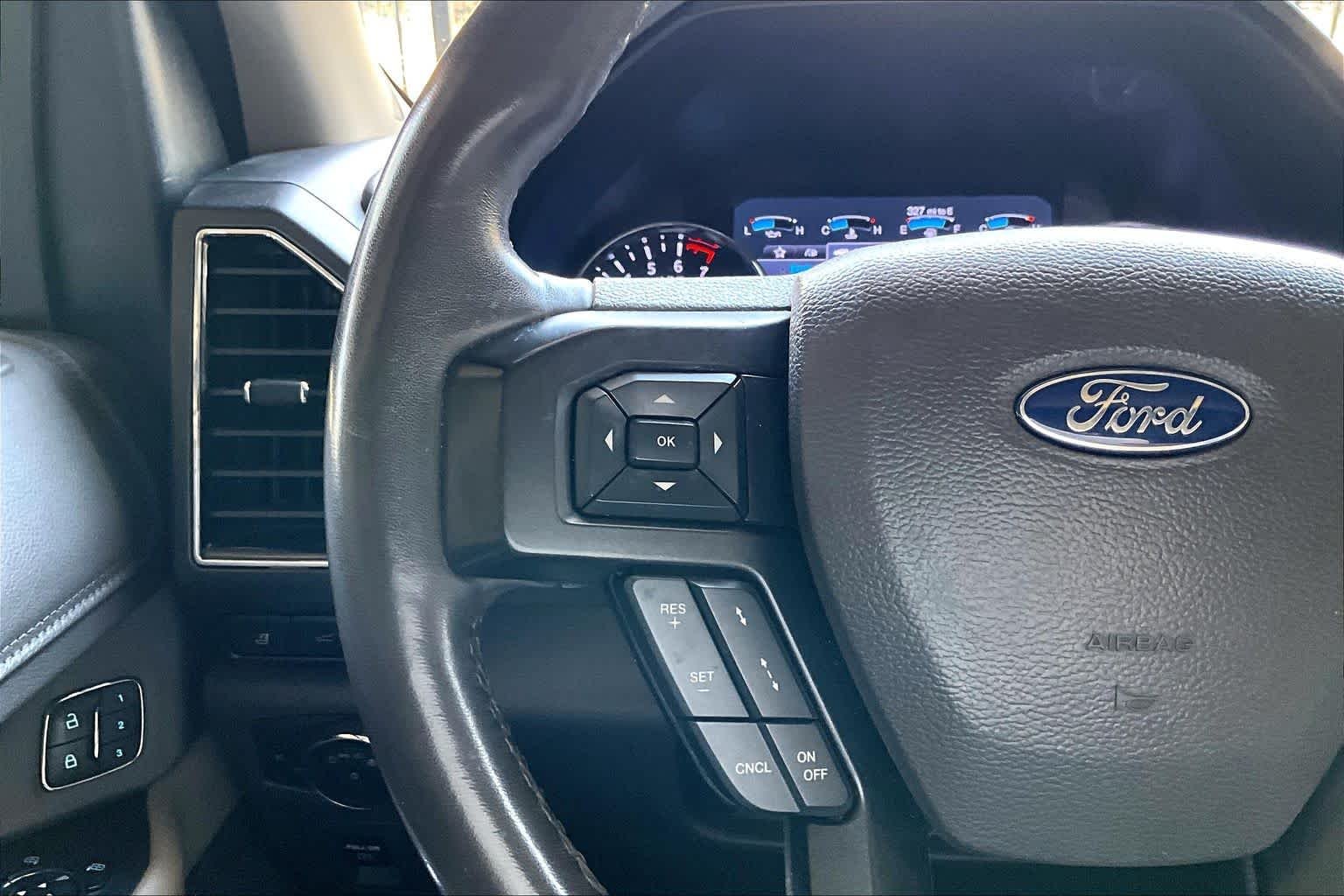 Used 2019 White Platinum Metallic Tri-Coat Ford Limited image 23