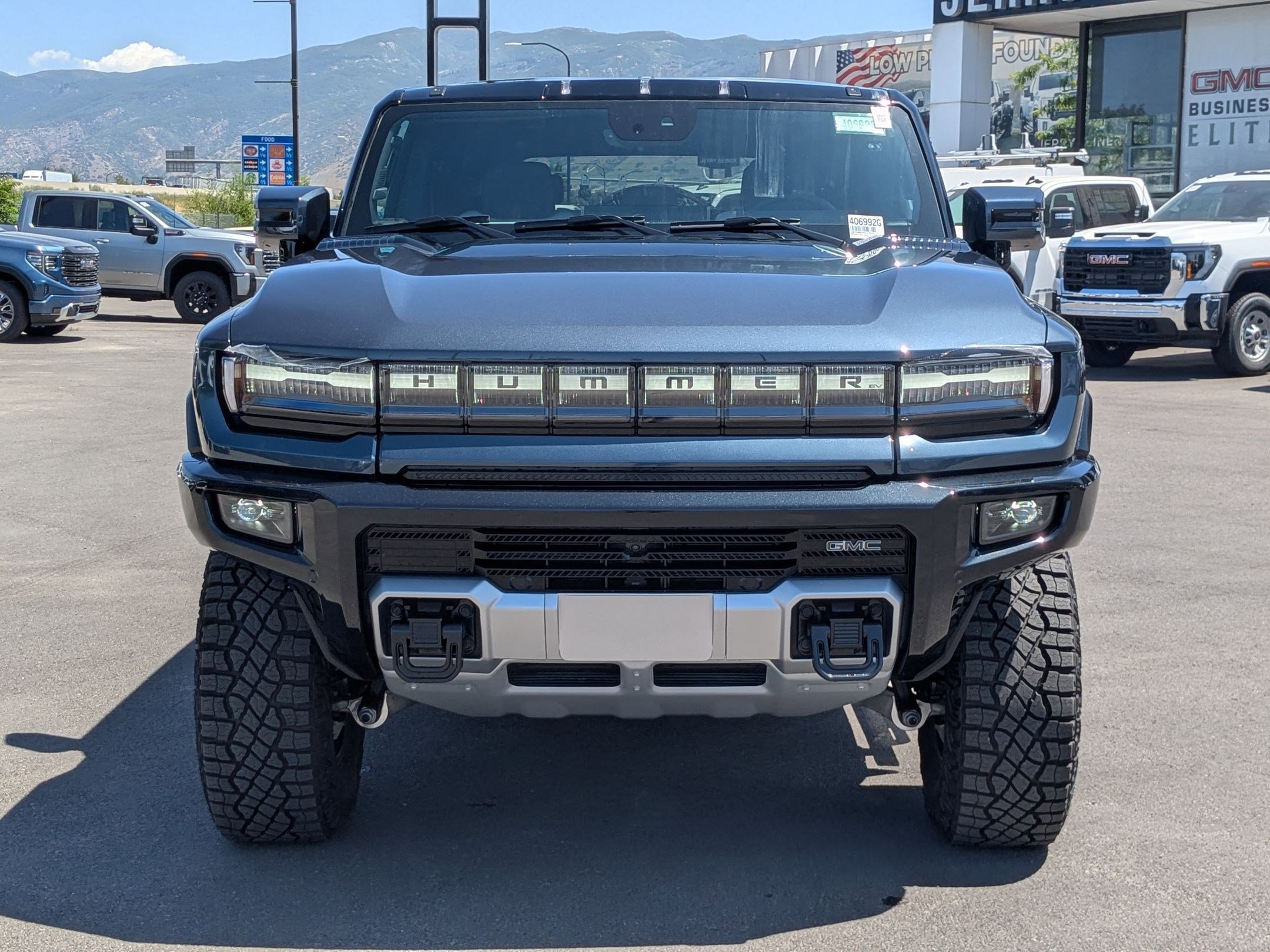 2025 GMC HUMMER EV 2X - Photo 8