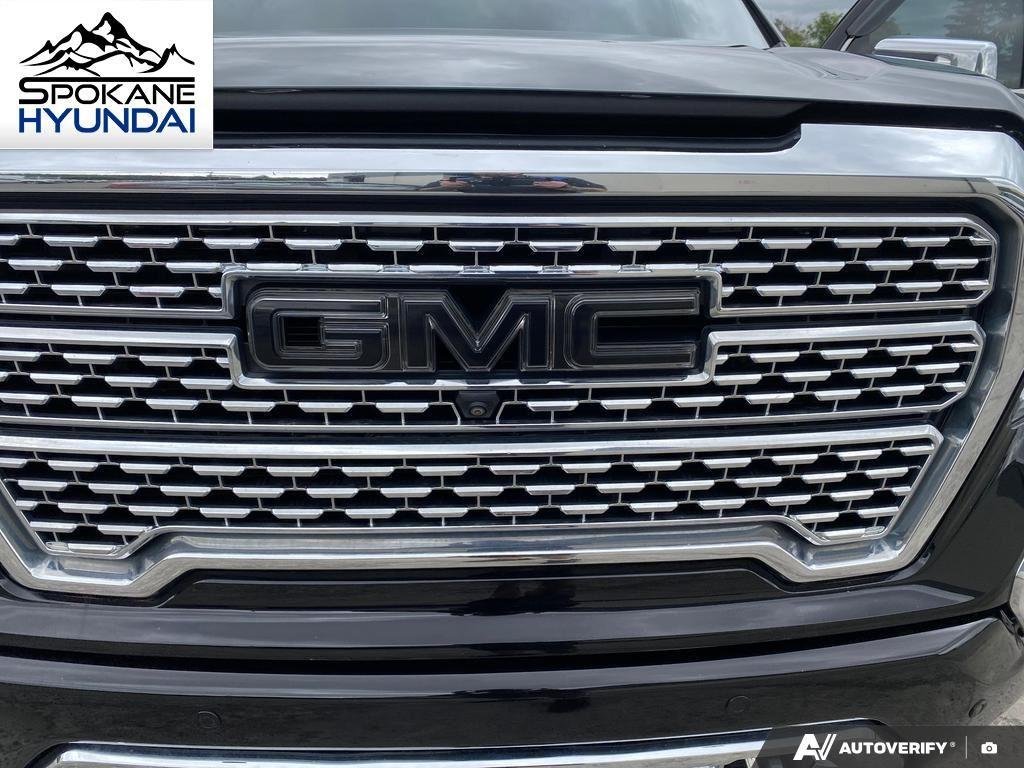 Used 2020 Onyx Black GMC Denali image 11