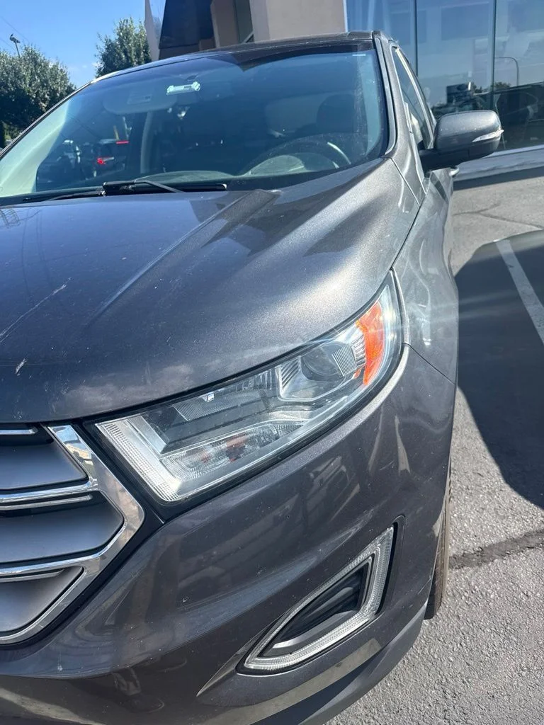 Used 2018 Magnetic Metallic Ford SEL image 2