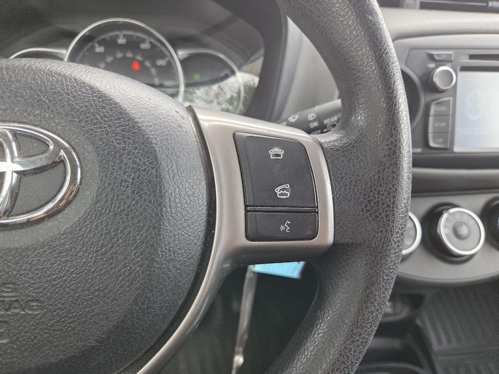 Used 2018 Ice Cap Toyota L image 24