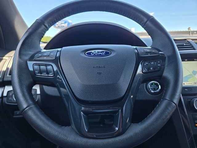 Certified Used 2018 Shadow Black Ford XLT image 18