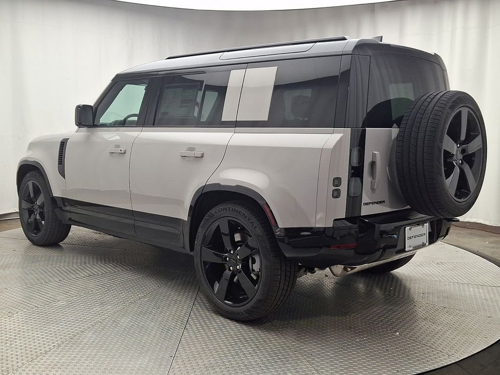New 2026 Borasco Grey Land Rover X-Dynamic SE image 4