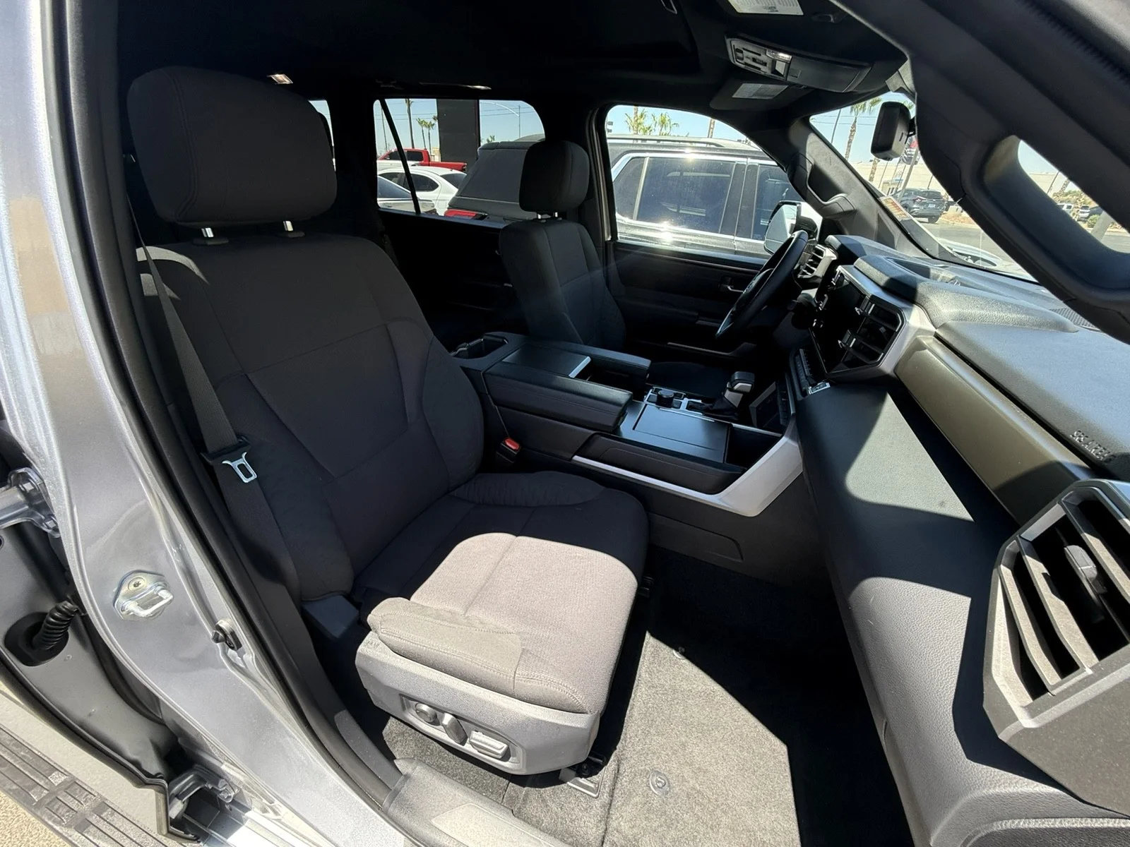 Used 2025  Toyota SR5 image 14