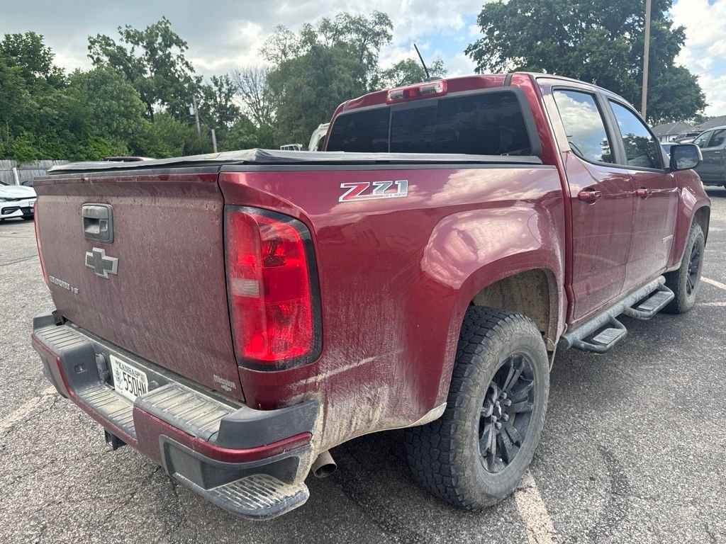 Certified Used 2018 Red Chevrolet Z71 image 3