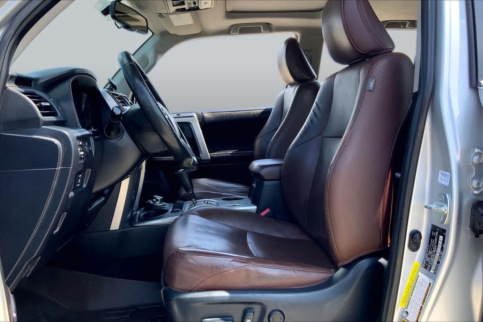 Used 2017 Classic Silver Metallic Toyota Limited image 8
