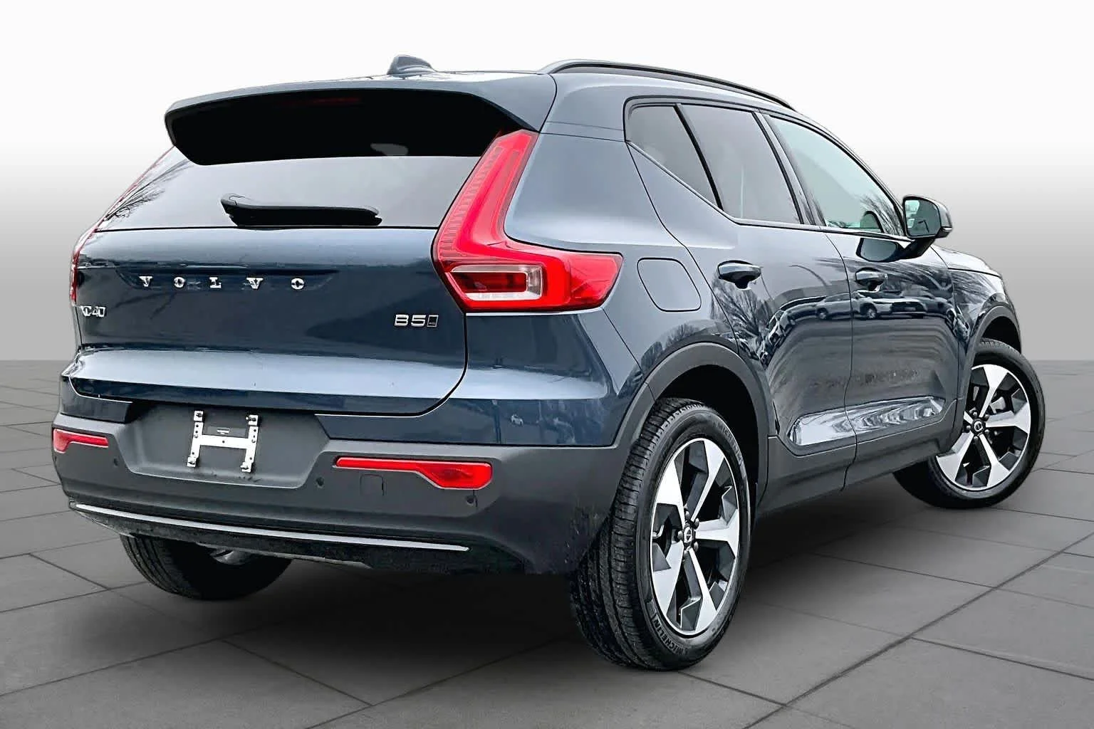 Used 2026 Denim Blue Volvo Core image 21