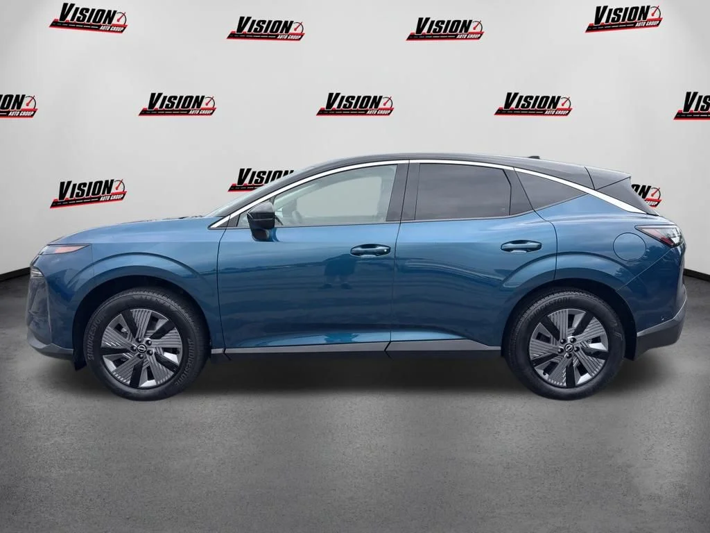 Used 2025 Blue Nissan SL image 4
