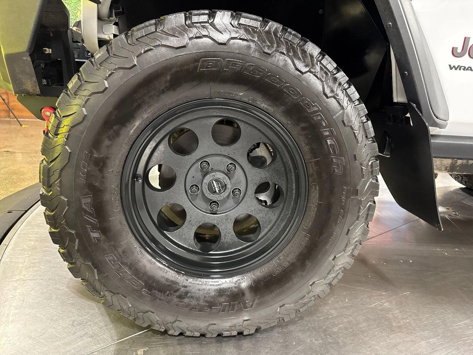 Used 2020 Bright White Clearcoat Jeep Rubicon image 2