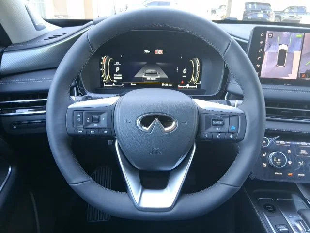 New 2026 MINERAL BLACK INFINITI Luxe FWD image 10