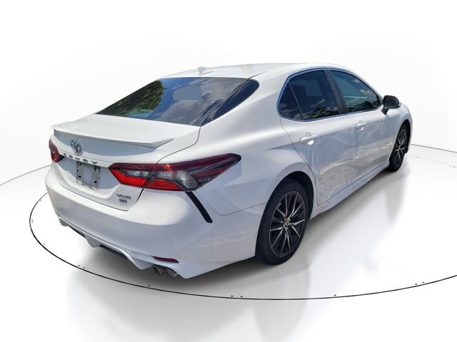 Used 2021 White Toyota SE image 5