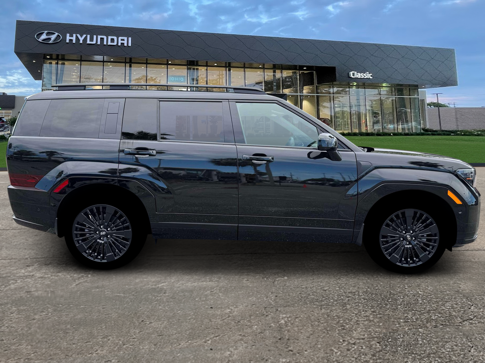 Used 2026 Phantom Black Hyundai Calligraphy image 9