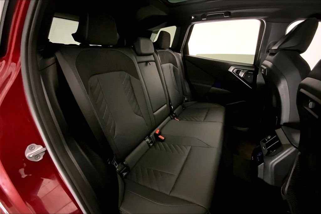 Used 2026 Vegas Red Metallic BMW  image 15