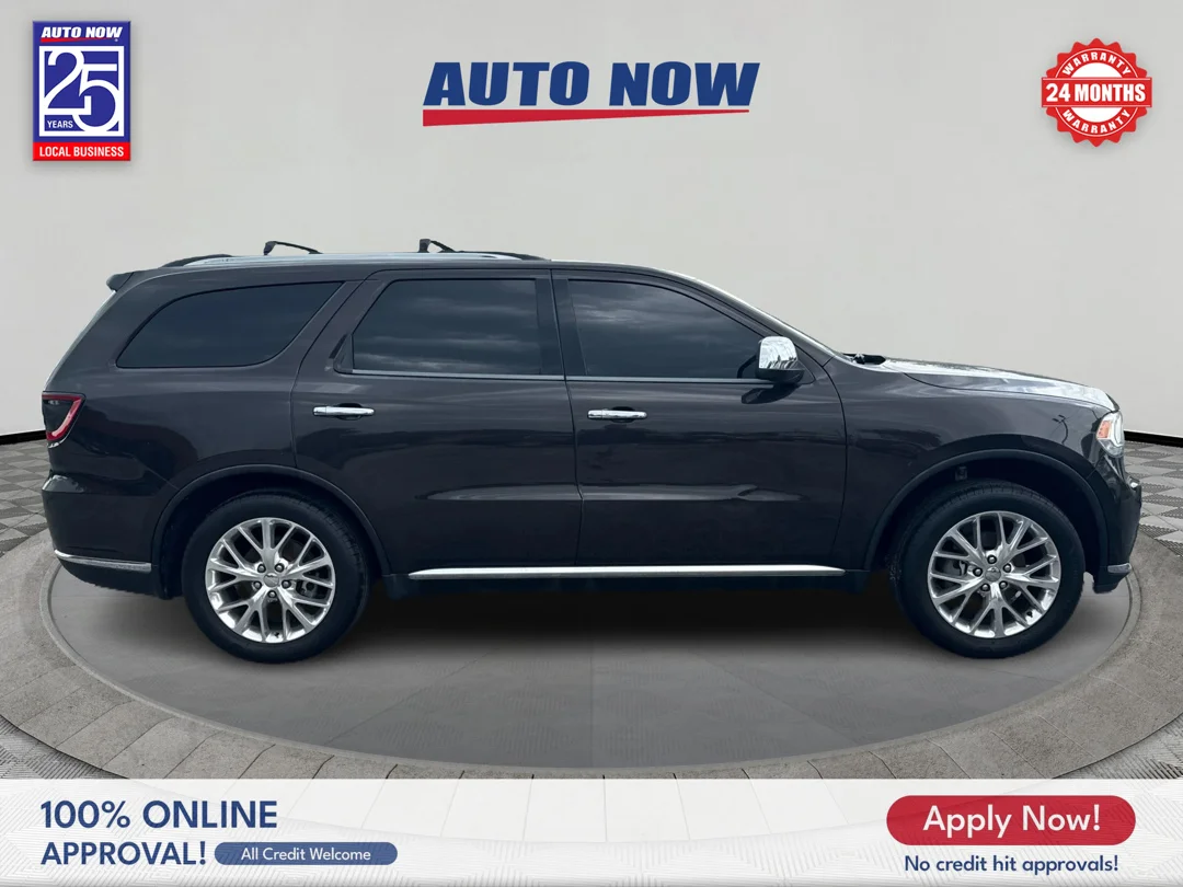 Used 2017 Brown Dodge SXT RWD image 7