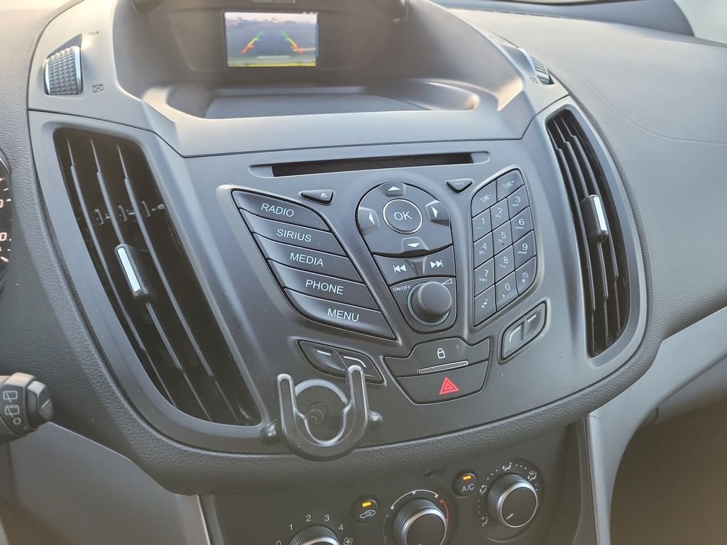 Used 2014  Ford SE image 29