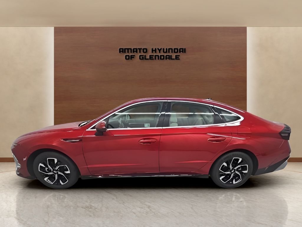 Certified Used 2025 Red Hyundai SEL image 3