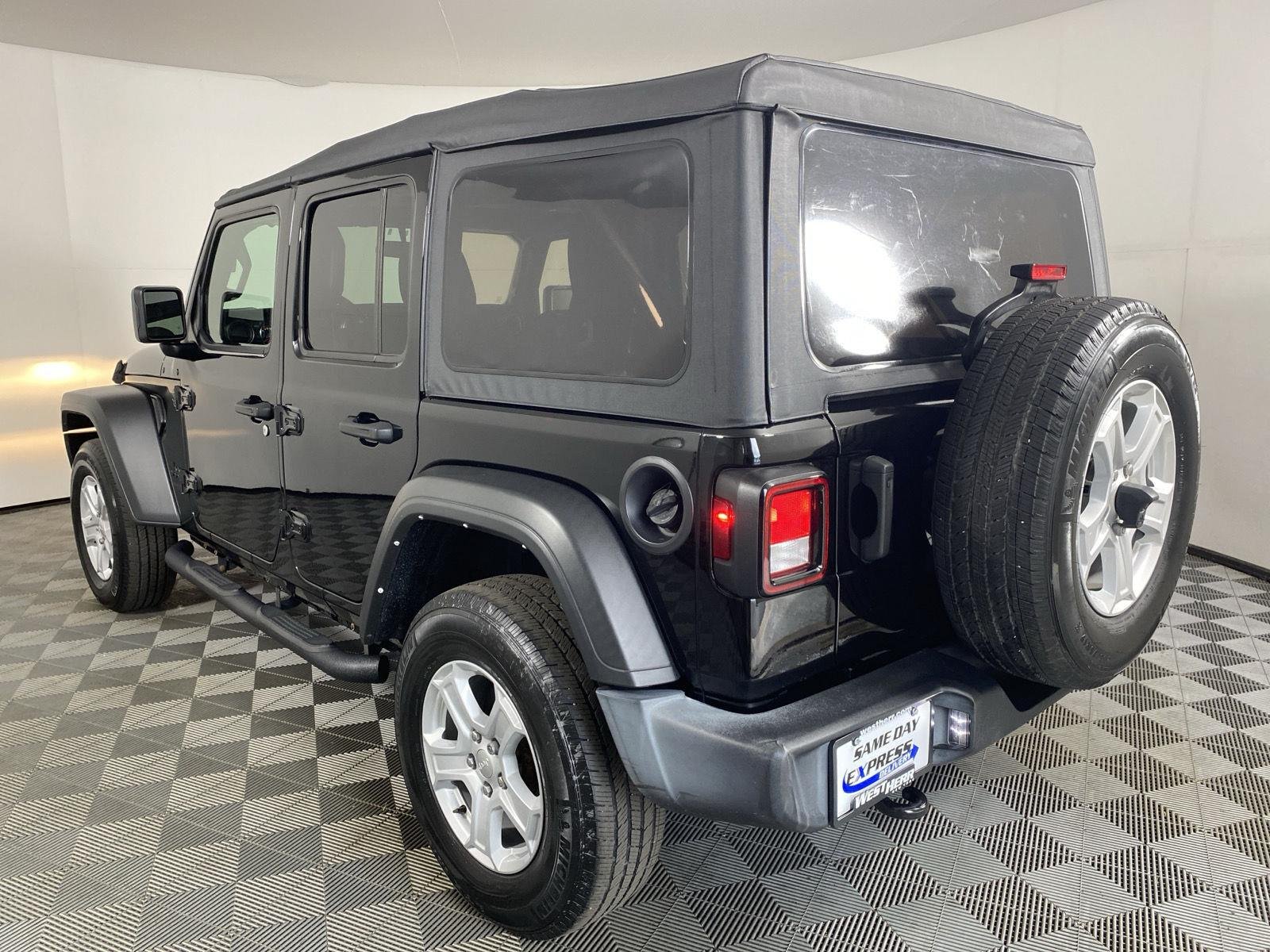 Used 2022 Black Clearcoat Jeep Unlimited Sport S image 12