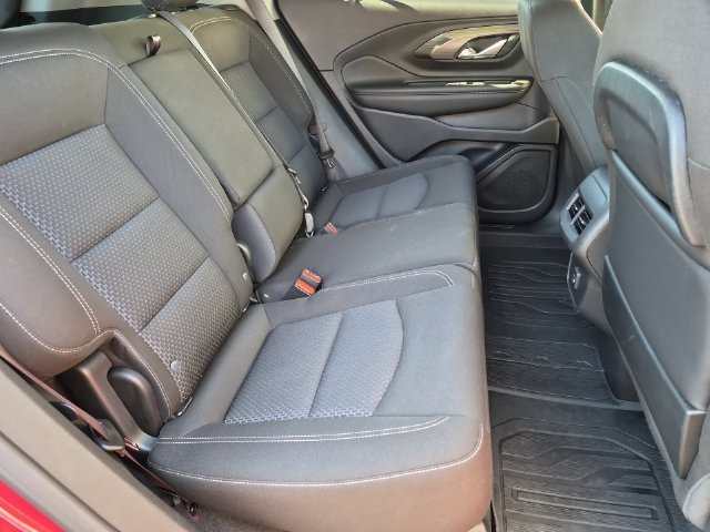 Used 2023 VOLCANIC RED TINTCOAT GMC SLE image 29