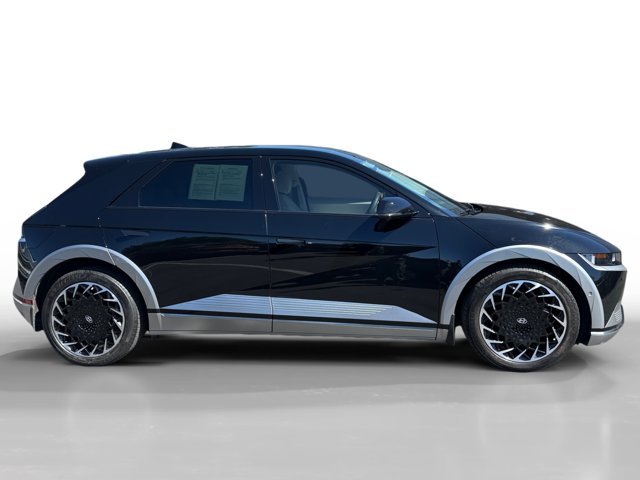 Used 2023 Abyss Black Hyundai Limited image 6