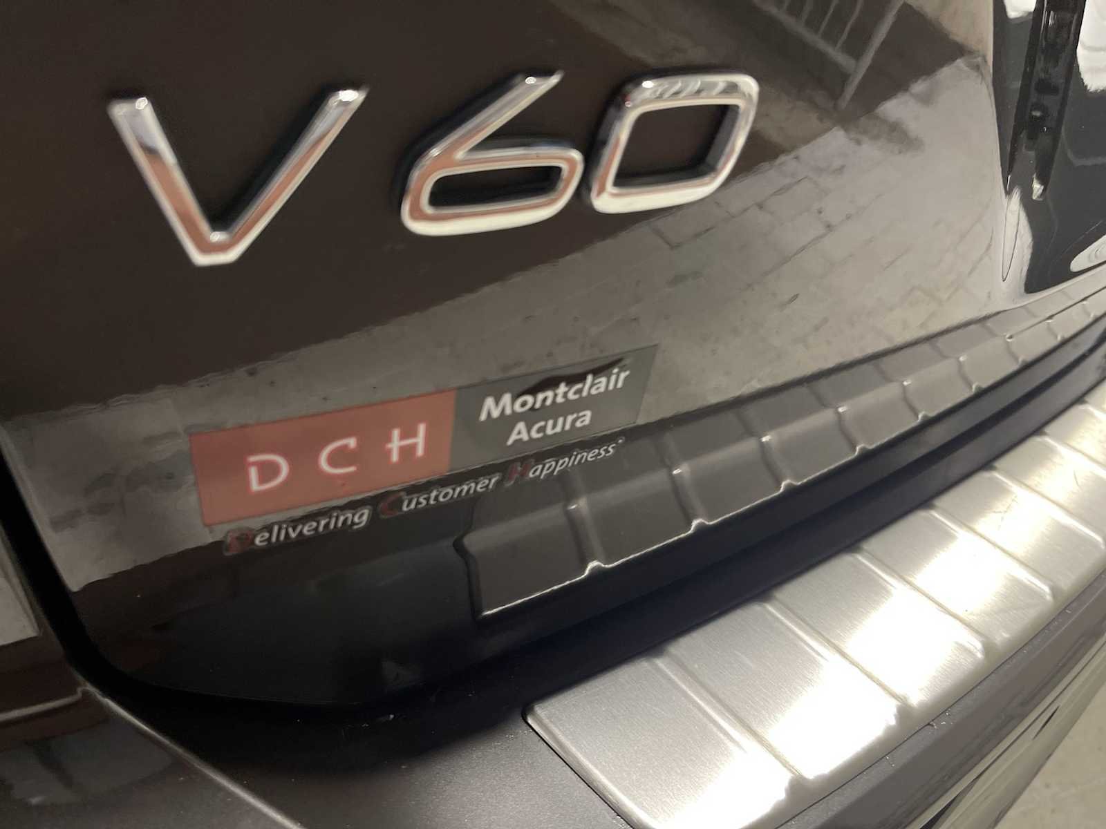 Used 2023 Gray Volvo Ultimate image 7