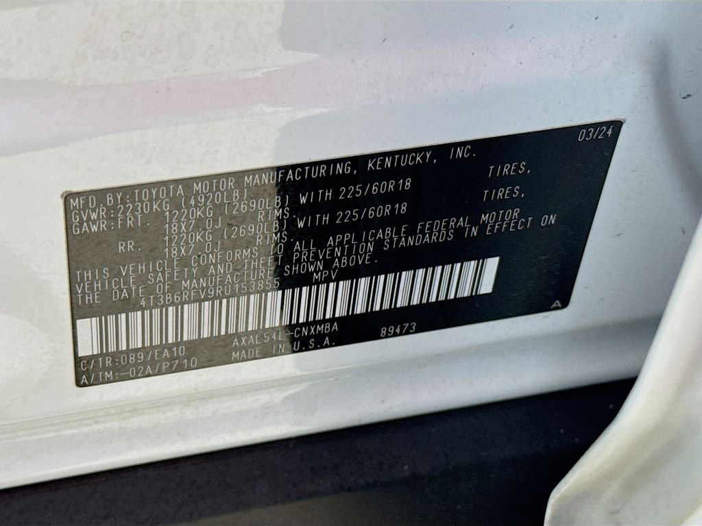 Used 2024 Wind Chill Pearl Toyota Hybrid XLE Premium image 29