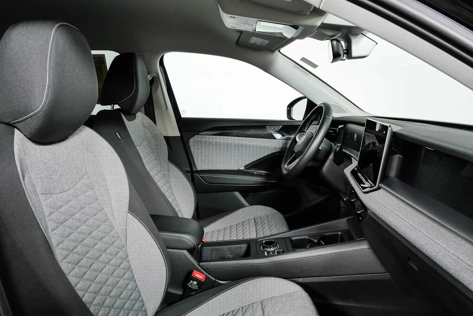 Certified Used 2025 Deep Black Pearl Volkswagen S image 22