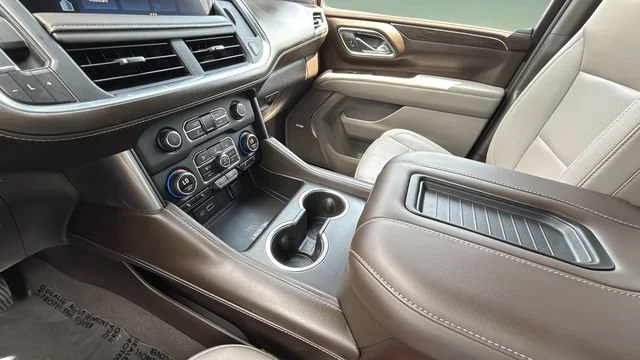 Used 2023 Summit White Chevrolet Z71 image 14
