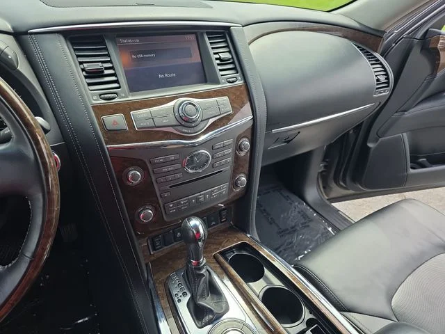 Used 2017 Gray INFINITI Base image 22