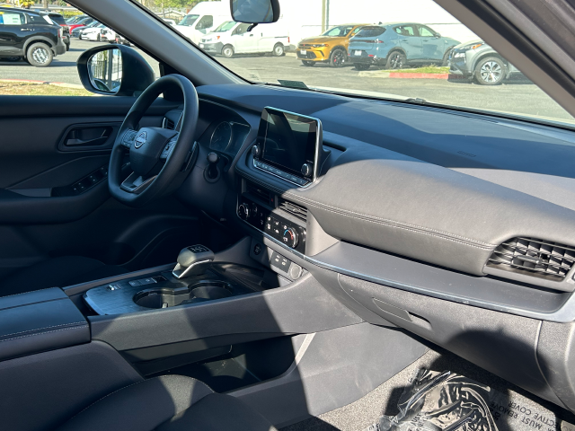 Used 2026 Gray Nissan S image 19