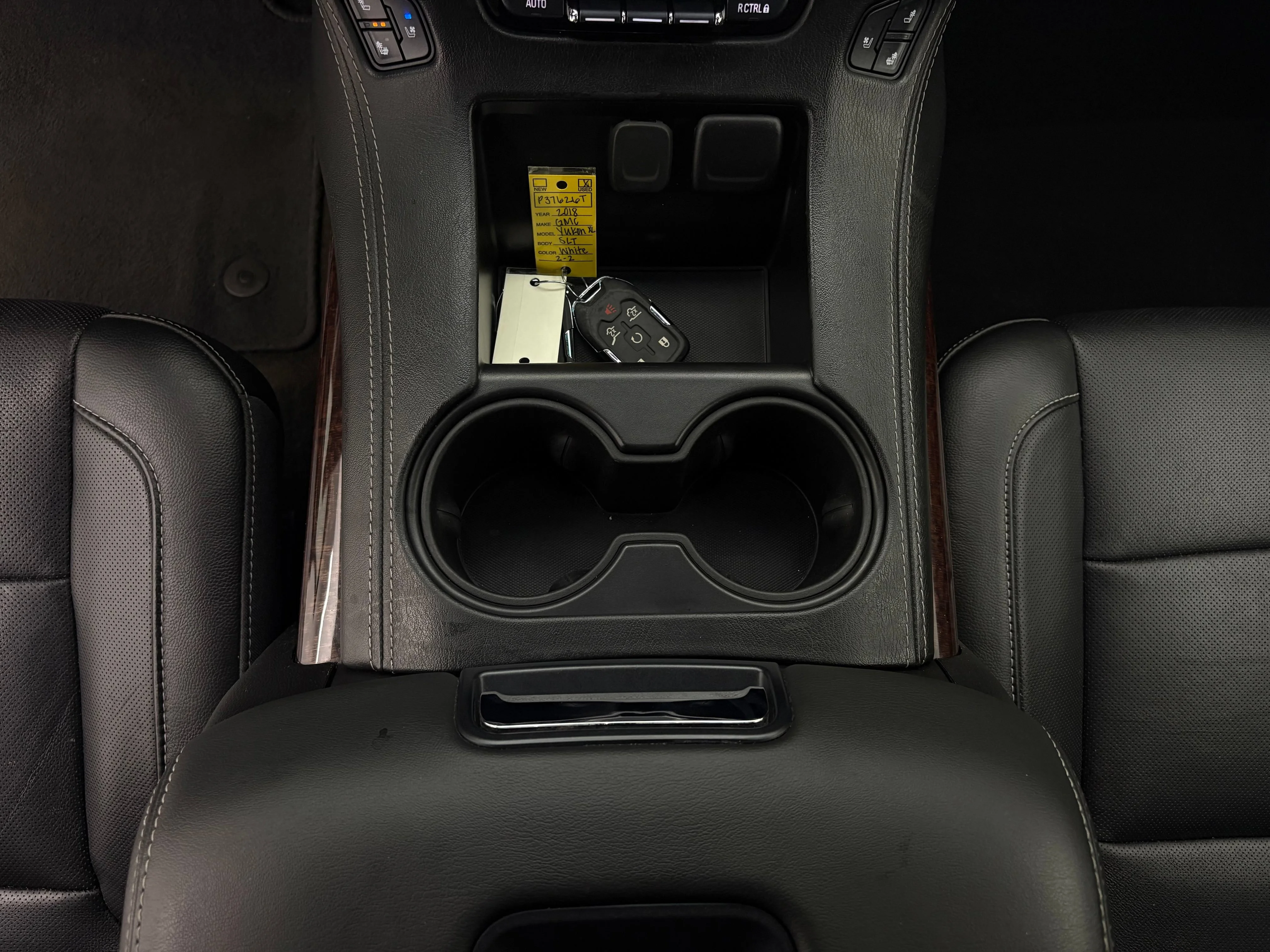 Used 2018 SUMMIT WHITE GMC SLT image 33